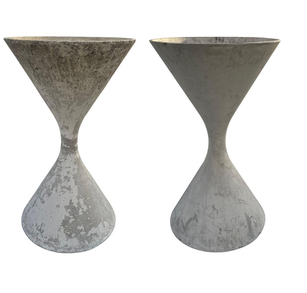 Pair of Willy Guhl for Eternit ‘Diablo’ Concrete Spindle Planters, Circa 1968.