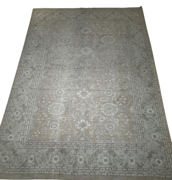 Pakistani Persian‑Style Sultanabad (Ziegler) Rug Hand‑Knotted Wool. Late 20th C.