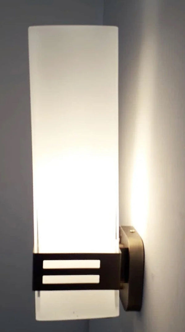 Set of 12 Grattacielo Frosted Murano Glass Sconces, Italy, 1990's.