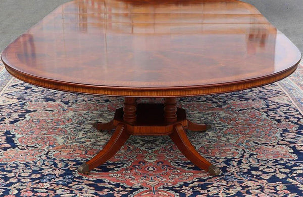 English Regency Mahogany & Satinwood Extendable Dining Table. 1960's.