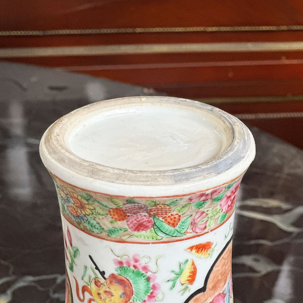 Chinese Pair of Early 19th Century Famille Rose Canton Lidded Vases