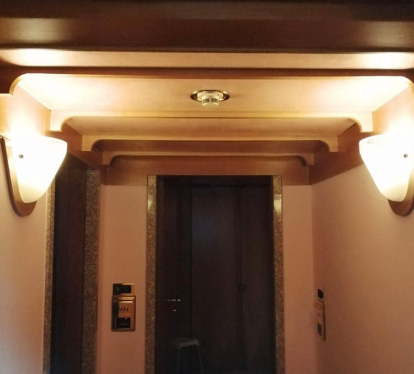 Set of Twelve Milky White Murano Glass Sconces by Leucos. Italy, 1960's.