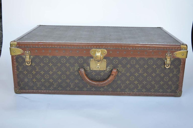 Two Vintage Louis Vuitton Trunks – PEGASO GALLERY DESIGN