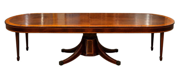 Late 19th Century English Mahogany Extension Dining Table
