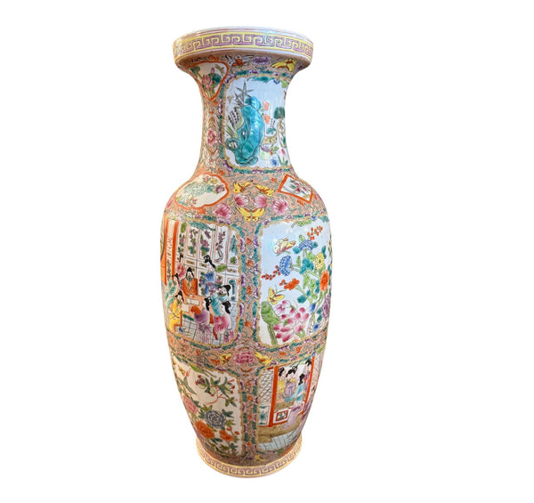 Large Chinese Export Rose Medallion Porcelain Vase. Early 20th Century.