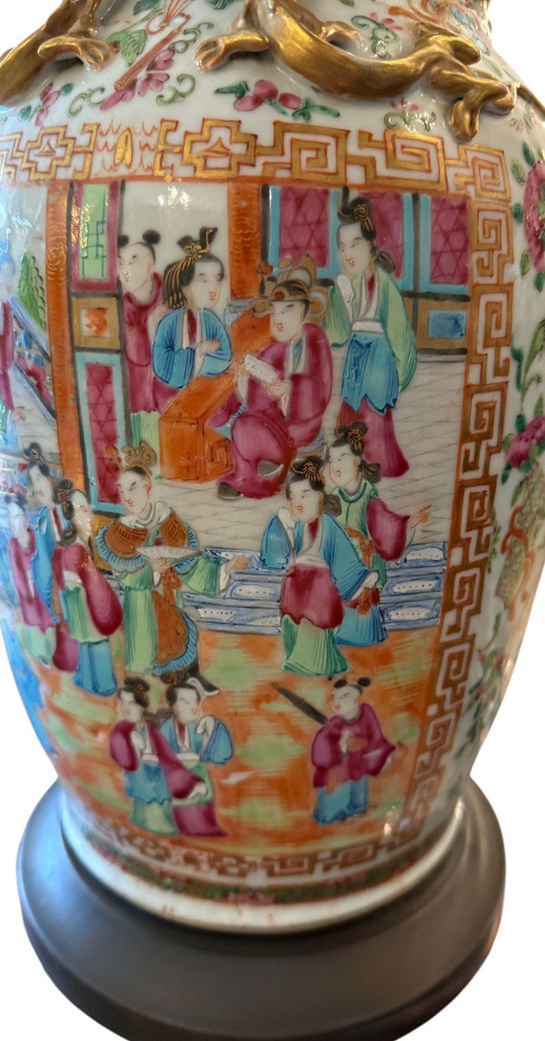 Pair of Late 19th Century Chinese Canton Rose Medallion Lamps