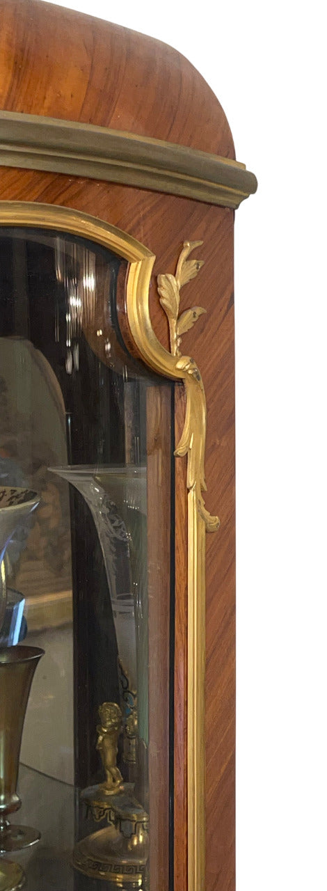 Spectacular Early 20th Century French Louis XV Style Vitrine Signed by F. Linke