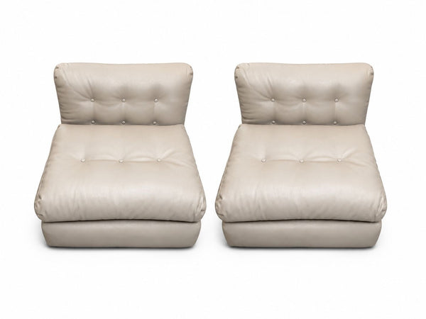 Set of Eight Mario Bellini Amanta Lounge Chairs for C&B Italia, Late 1960's.
