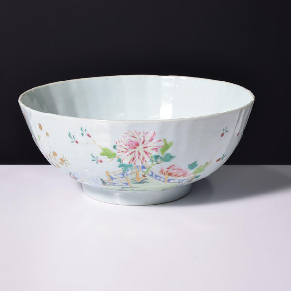 Chinese Export Fluted Porcelain Bowl