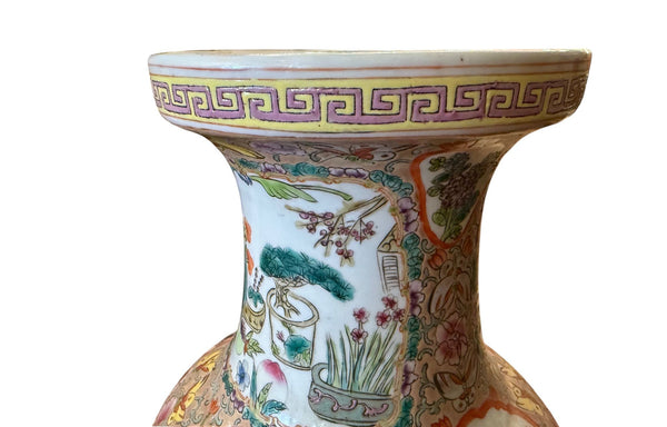 Large Chinese Export Rose Medallion Porcelain Vase. Early 20th Century.