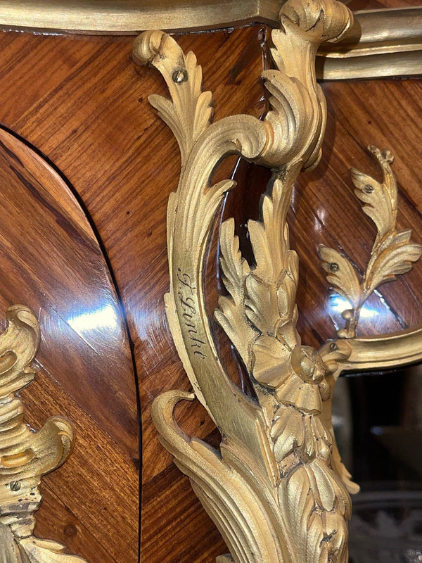 Spectacular Early 20th Century French Louis XV Style Vitrine Signed by F. Linke