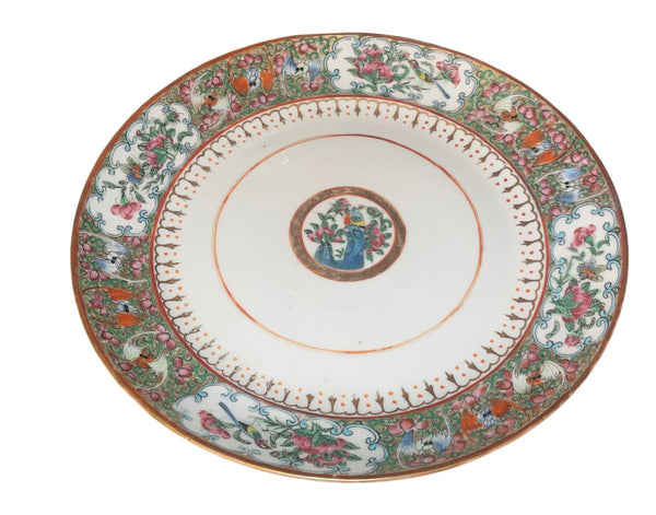 Mid-19th Century Set of Seven Chinese Export Rose Mandarin Porcelain Plates
