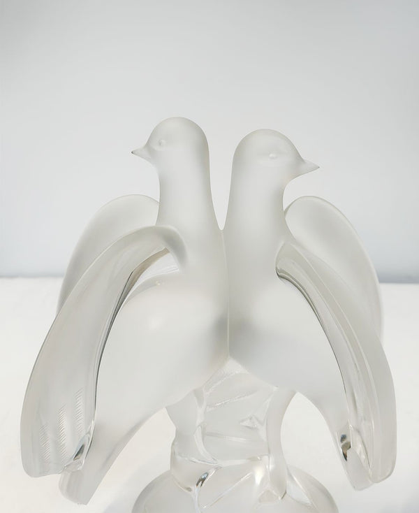 Art Nouveau Lalique Crystal "Ariane" Doves Figurine