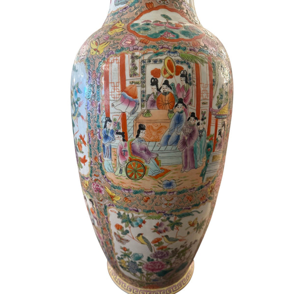 Large Chinese Export Rose Medallion Porcelain Vase. Early 20th Century.