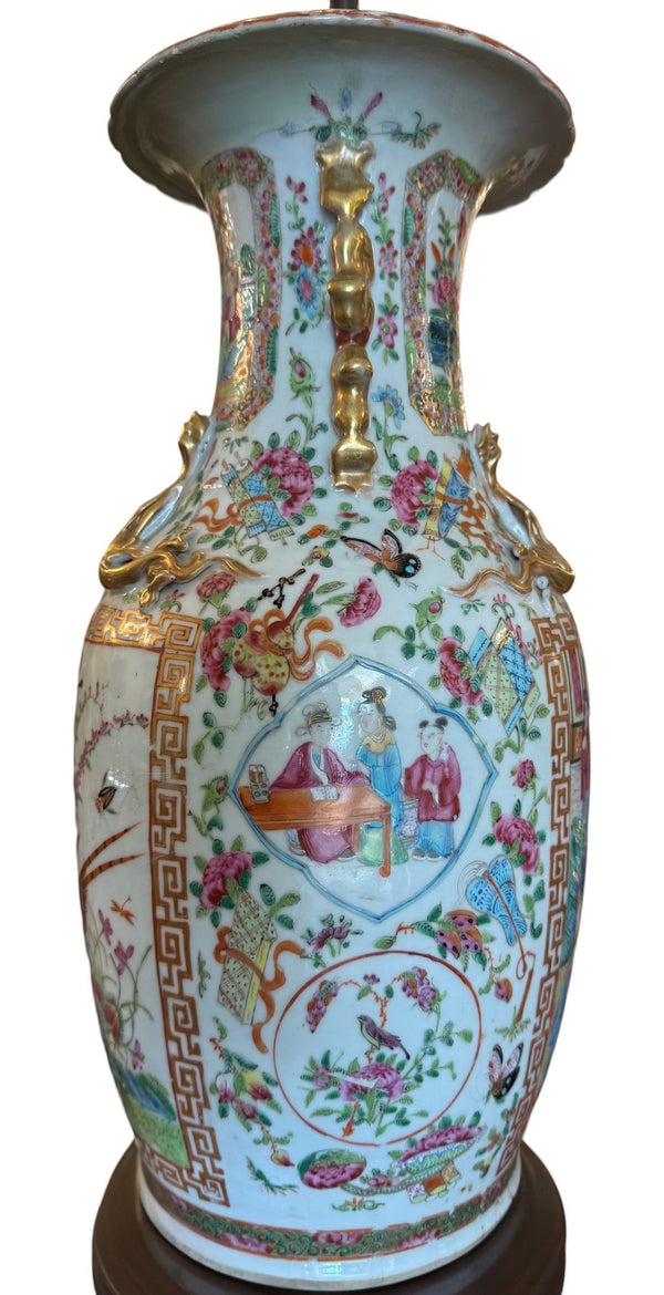 Pair of Late 19th Century Chinese Canton Rose Medallion Lamps