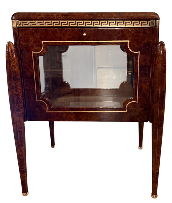 Versace Style Burl & Brass Greek Key Display Curio Vitrine. Italy, 20th Century.