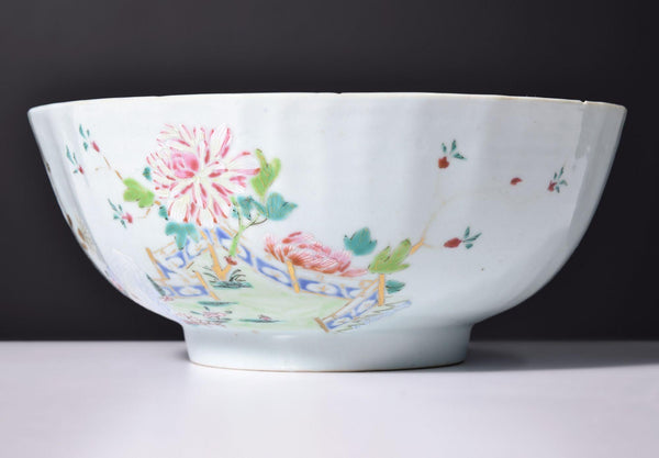 Chinese Export Fluted Porcelain Bowl