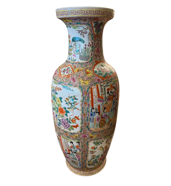 Large Chinese Export Rose Medallion Porcelain Vase. Early 20th Century.