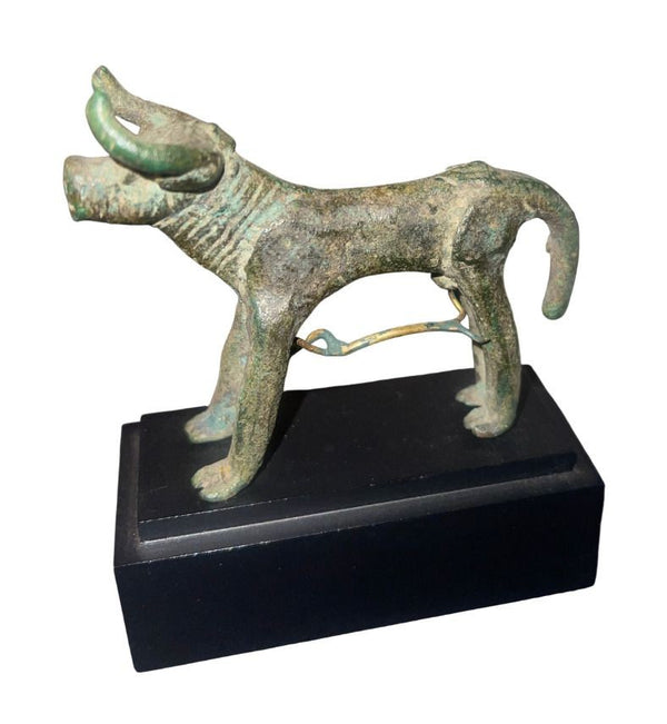 Miniature Greek Archaic Bronze Bull (Published) – Greece, ca. 7th Century BCE