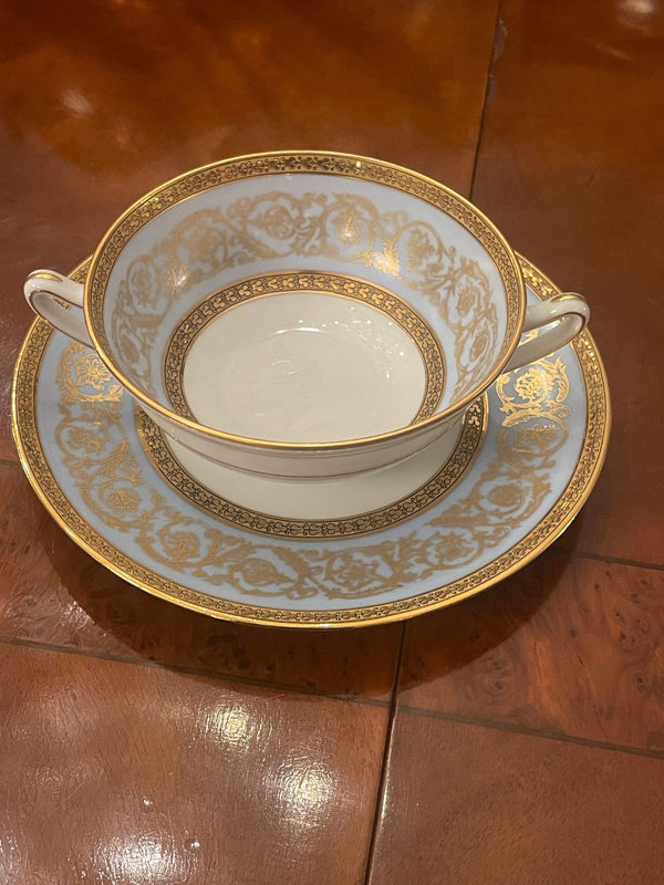 Early 20th Century Haviland Limoges France Porcelain Dinner Service for Twelve