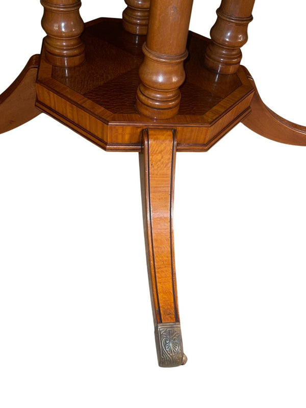 English Regency Mahogany & Satinwood Extendable Dining Table. 1960's.