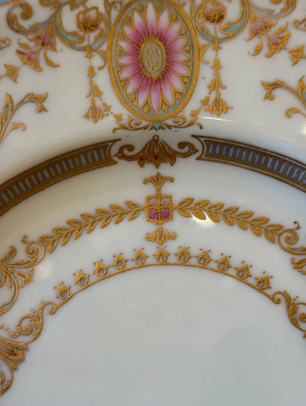 Set of Twelve Royal Worcester England Gilt Dinner Plates for R.H. Macy. New York