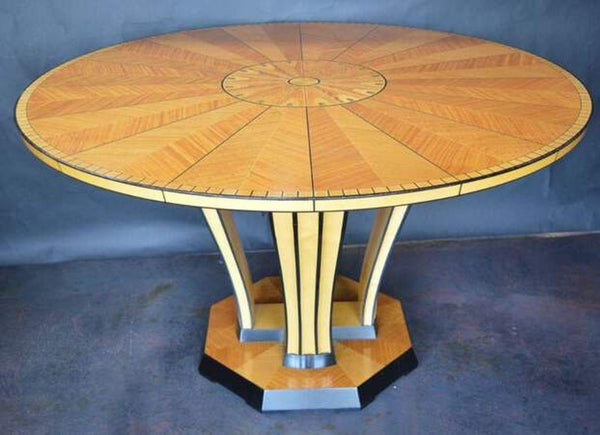Italian Art Deco Inlaid Satinwood and Ebonized Round Table, circa 1930's.