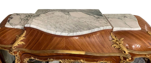 Spectacular Early 20th Century French Louis XV Style Vitrine Signed by F. Linke