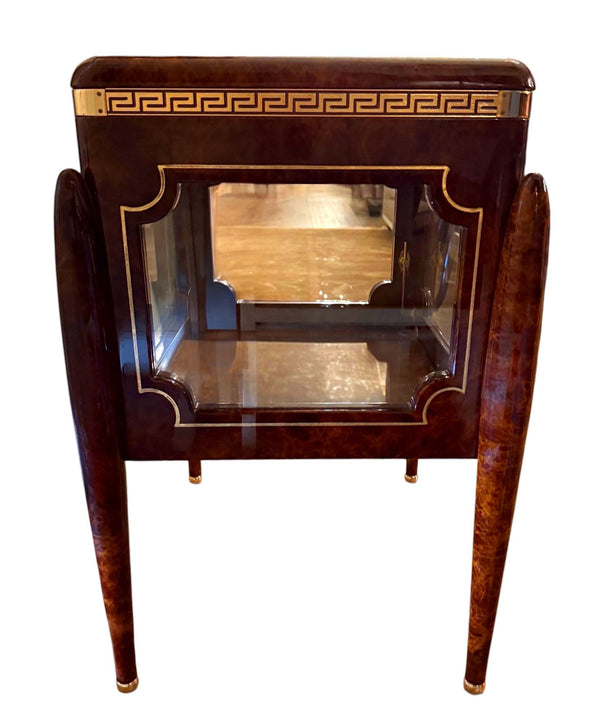 Versace Style Burl & Brass Greek Key Display Curio Vitrine. Italy, 20th Century.