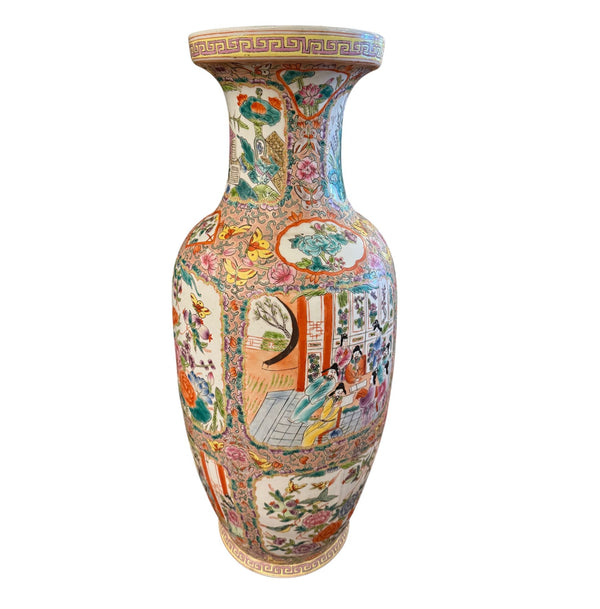 Large Chinese Export Rose Medallion Porcelain Vase. Early 20th Century.