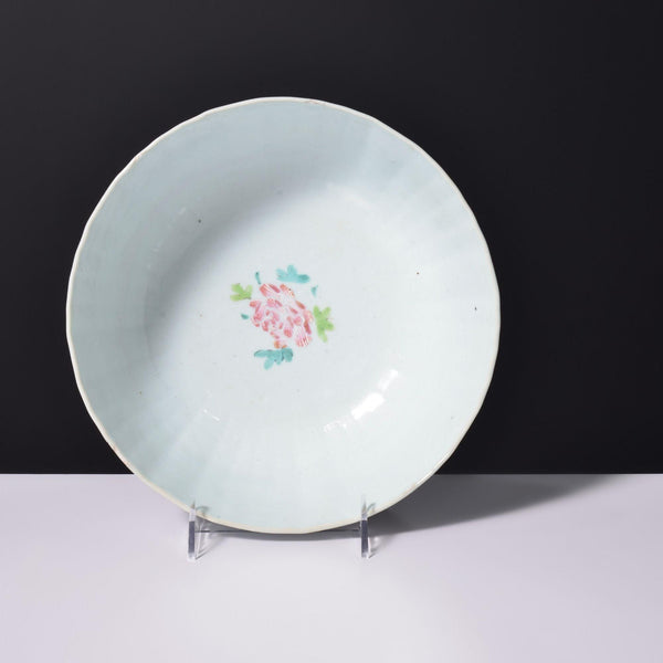 Chinese Export Fluted Porcelain Bowl