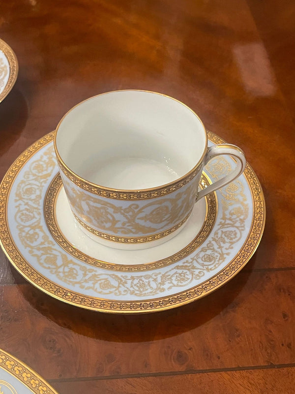 Early 20th Century Haviland Limoges France Porcelain Dinner Service for Twelve