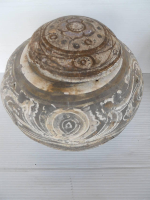Han Dynasty Set of Urn and Vase