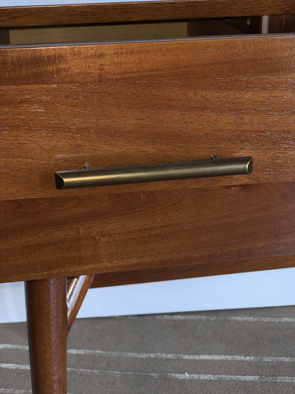 Mid-20th Century American Walnut Desk in the Style of Paul Frankl